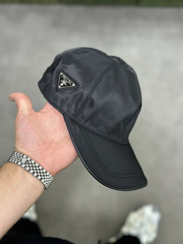Casquette prada
